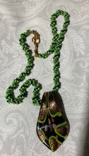 Load image into Gallery viewer, Green and Black Beaded Necklace
